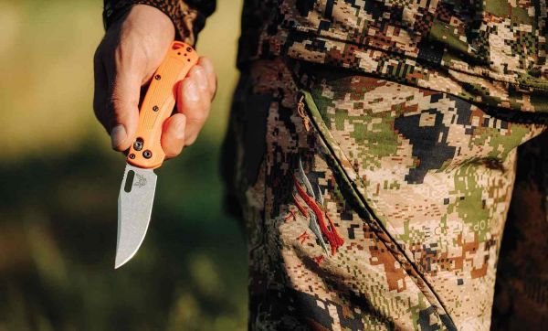 Benchmade 15533 MINI TAGGEDOUT, Orange Grivory